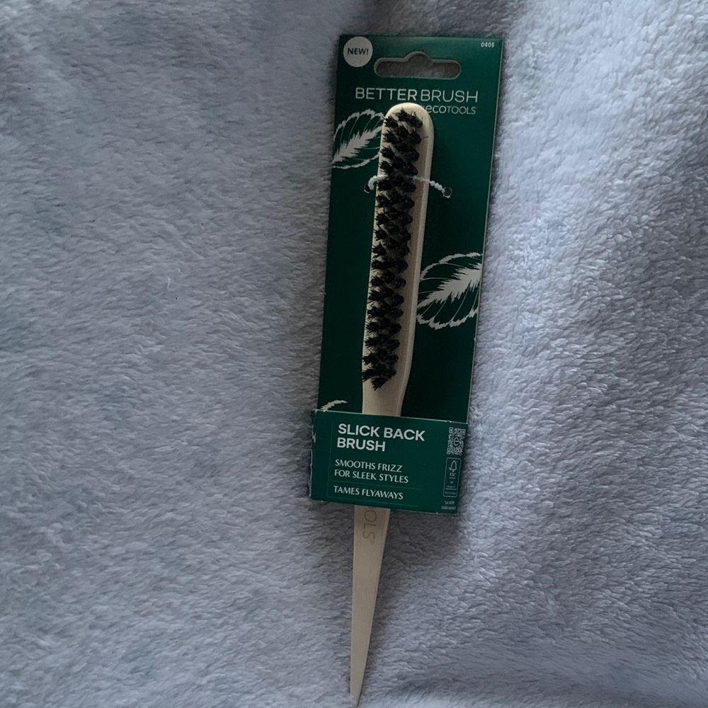 EcoTools Slick Back Brush - Black and Tan